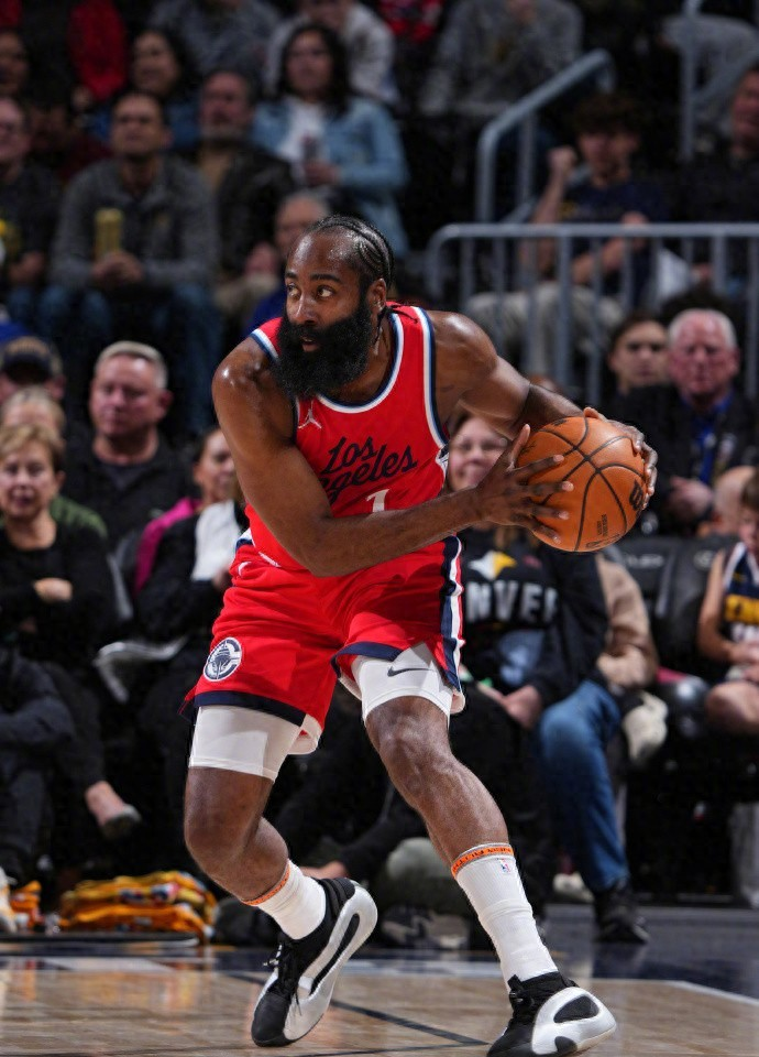 九游体育app华盛顿奇才迎德甲关键赛；集结日单刀错失；气氛紧张；球队文化再被提及的简单介绍